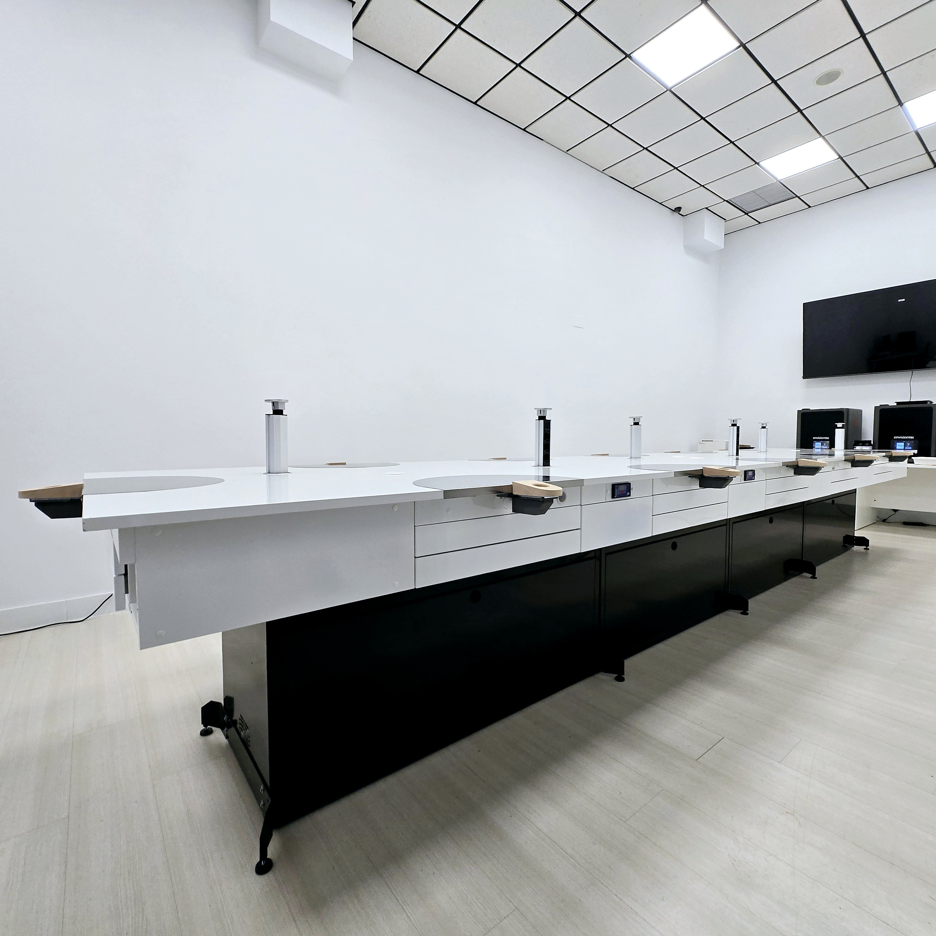 Accesorios y equipamientos para <br/>laboratorios y clínicas dentales